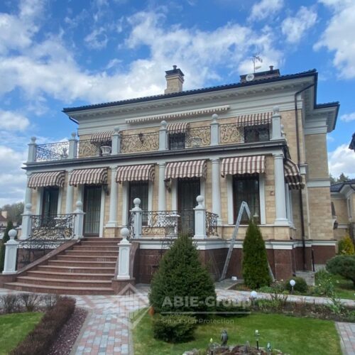 Фотографии выполненных работ компании «ABIE-GROUP» Корзинных маркиз для загородного дома.